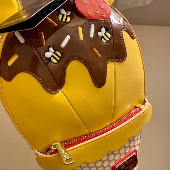 Loungefly Winnie the Pooh Ice Cream Backpack New - Picture 10 of 14